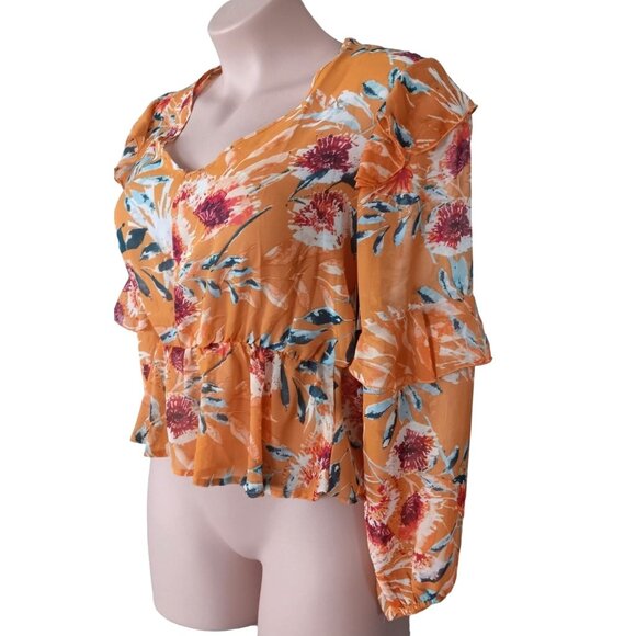 Elegant XL Floral V-Neck Top with Ruffle Trim and Elastic Waist - Picture 4 of 8